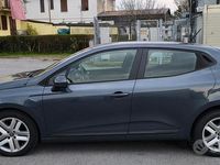 Usata Renault Clio V 100 CV (73 kW) 2022 Grigio Utilitaria