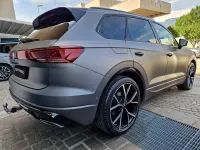 Usata VW Touareg Style 286 CV (210 kW) 2025 Siliziumgrau matt SUV