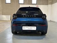 Usata Lancia Ypsilon 101 CV (74 kW) 2024 Blu Utilitaria