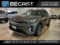 Usata Kia Stonic Style 101 CV (74 kW) 2021 Verde metallizzato SUV