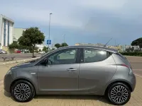 Usata Lancia Ypsilon 95 CV (69 kW) 2015 Grigio Utilitaria