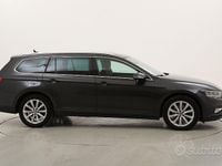 Usata VW Passat Business 150 CV (110 kW) 2022 Grigio Station wagon