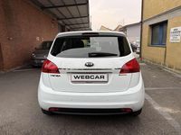 Usata Kia Venga 90 CV (66 kW) 2015 Bianco Utilitaria