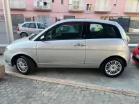 Usata Lancia Ypsilon 60 CV (44 kW) 2008 Argento Utilitaria