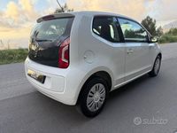 Usata VW up! high up! 75 CV (55 kW) 2015 Bianco Utilitaria