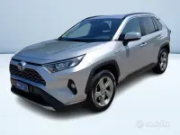 Usata Toyota RAV4 Hybrid 178 CV (130 kW) 2022 Argento metallizzato SUV