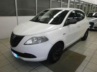 Usata Lancia Ypsilon 69 CV (50 kW) 2015 Bianco Utilitaria