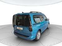 Usata VW Caddy Life 102 CV (75 kW) 2024 Costa azul metallizzato Monovolume