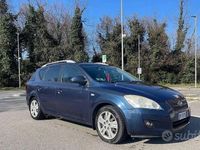Usata Kia Ceed 127 CV (93 kW) 2008 Blu Utilitaria