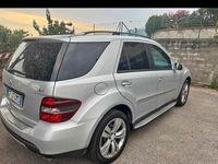 Usata Mercedes 320 224 CV (164 kW) 2006 Grigio SUV