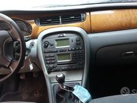 Usata Jaguar X-type 131 CV (96 kW) 2004 Verde Berlina