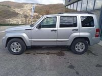 Usata Jeep Cherokee Sport 177 CV (130 kW) 2009 Argento SUV