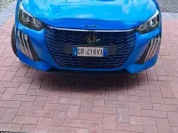 Usata Peugeot 208 101 CV (74 kW) 2024 Utilitaria