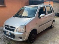Usata Opel Agila Club 80 CV (58 kW) 2006 Grigio Monovolume