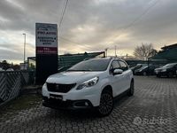 Usata Peugeot 2008 Allure 83 CV (61 kW) 2019 Bianco SUV