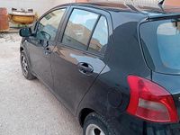 Usata Toyota Yaris 90 CV (66 kW) 2008 Nero Berlina