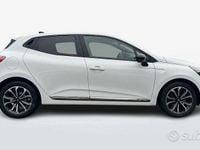 Usado Renault Clio V Techno 90 CV (66 kW) 2024 Blanco Berlina