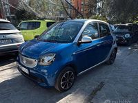 Usata Smart ForFour Passion 70 CV (51 kW) 2015 Blu Utilitaria