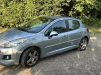 Usata Peugeot 207 120 CV (88 kW) 2010 Bluazzurro Berlina