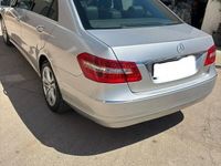 Usata Mercedes E220 170 CV (125 kW) 2009 Grigio Berlina