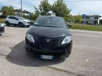 Usata Lancia Ypsilon 69 CV (50 kW) 2015 Nero Utilitaria