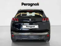 Usata Peugeot 3008 GT-line 120 CV (88 kW) 2017 Nero SUV