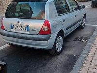 Usata Renault Clio II 58 CV (42 kW) 2003 Grigio Berlina
