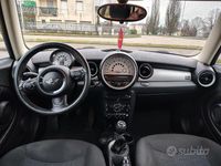 Usata Mini Cooper 75 CV (55 kW) 2012 Nero Utilitaria