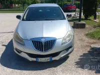 Usata Lancia Delta 120 CV (88 kW) 2011 Utilitaria