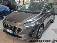 Usata Ford Fiesta Titanium 75 CV (55 kW) 2023 Grigio Utilitaria