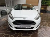 Usata Ford Fiesta 75 CV (55 kW) 2015 Bianco Utilitaria