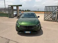Usata Peugeot 308 Allure 131 CV (96 kW) 2024 Verde Berlina