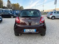 Usata Ford Ka 69 CV (50 kW) 2014 Marrone Berlina