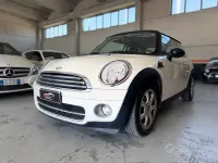 Usata Mini Cooper D Chili 109 CV (80 kW) 2009 Oro Utilitaria
