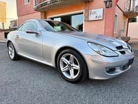 Usata Mercedes SLK200 163 CV (119 kW) 2006 Argento Cabrio