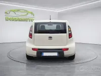 Usata Kia Soul Active 118 CV (86 kW) 2010 Beige SUV