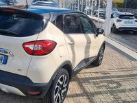 Usata Renault Captur Zen 90 CV (66 kW) 2016 Beige SUV