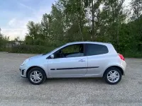 Usata Renault Clio II Dynamique 75 CV (55 kW) 2007 Berlina