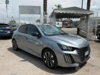 Usata Peugeot 208 Allure 101 CV (74 kW) 2025 Grigio Utilitaria