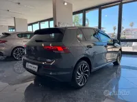 Usata VW Golf VIII Style 110 CV (80 kW) 2022 Grigio Berlina