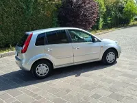Usata Ford Fiesta Ghia 75 CV (55 kW) 2008 Grigio Utilitaria