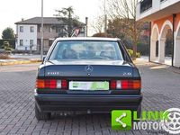 Usata Mercedes 190 126 CV (92 kW) 1993 Grigio Berlina