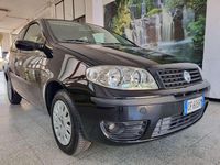 Usata Fiat Punto Dynamic 60 CV (44 kW) 2003 Nero Utilitaria