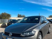 Usata VW Polo Highline 89 CV (65 kW) 2021 Grigio Berlina