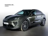 Usata Porsche Macan 144 kW (197 CV) 2024 Verde aventurine metallizzato SUV