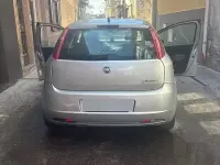 Usata Fiat Grande Punto 75 CV (55 kW) 2007 Grigio Utilitaria