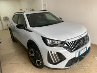 Usata Peugeot 2008 Allure 101 CV (74 kW) 2025 Bianco SUV