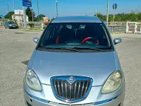 Usata Lancia Musa 90 CV (66 kW) 2009 Grigio Monovolume