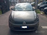 Usata VW Polo Comfortline 75 CV (55 kW) 2018 Grigio Utilitaria