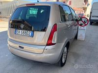 Usata Lancia Musa 77 CV (56 kW) 2012 Giallo Monovolume